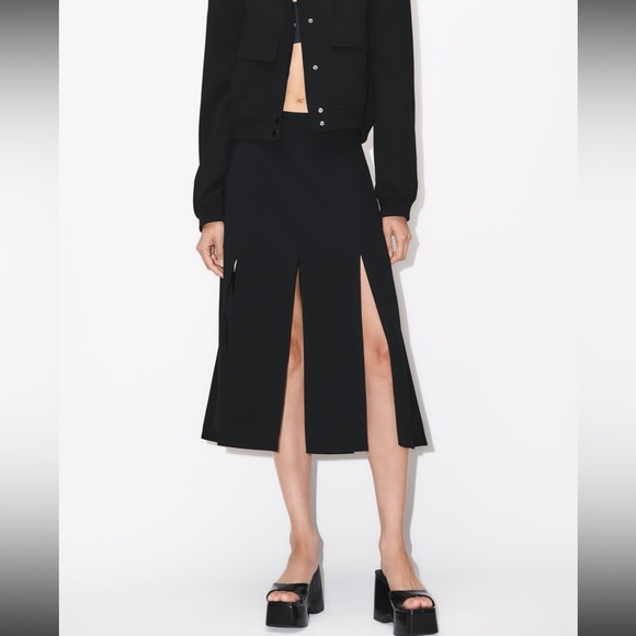 ZARA MIDI SKIRT WITH STRIPS 
High waist Self ties at hem Bloggers favorite - Picture 10 of 10